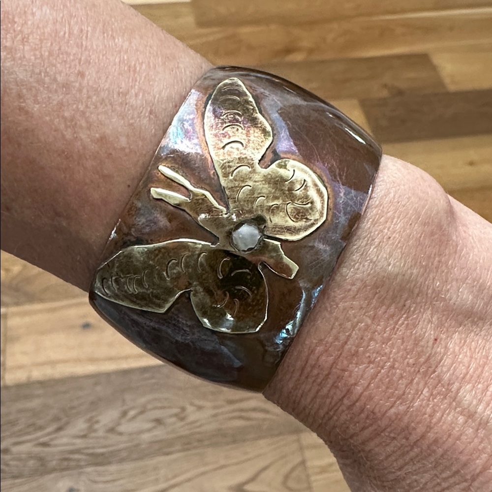 Vintage Artisan Copper Butterfly Bracelet - Picture 6 of 11